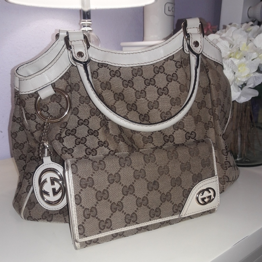 Authentic Gucci handbag and matching wallet